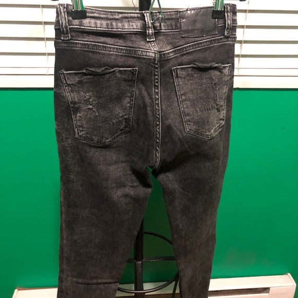 Zara jeans - Picture 3 of 3